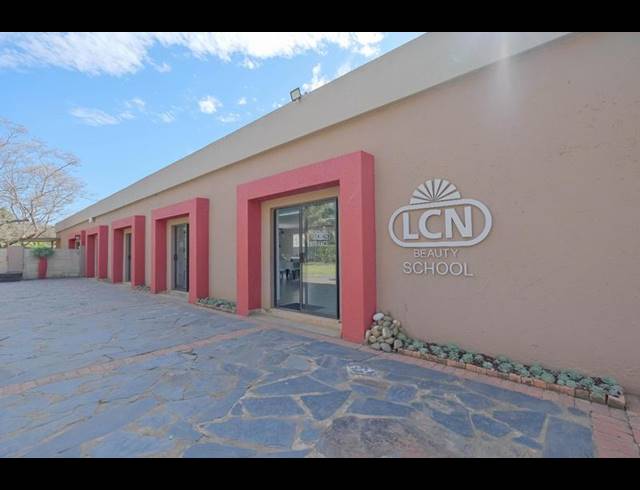 5 BEDROOM HOUSE FOR SALE IN TYGER VALLEY